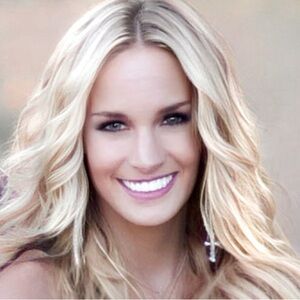 Meet your Posher, Angella